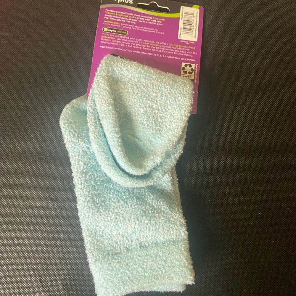 Airplus Aloe Infused Socks - Light Blue‎